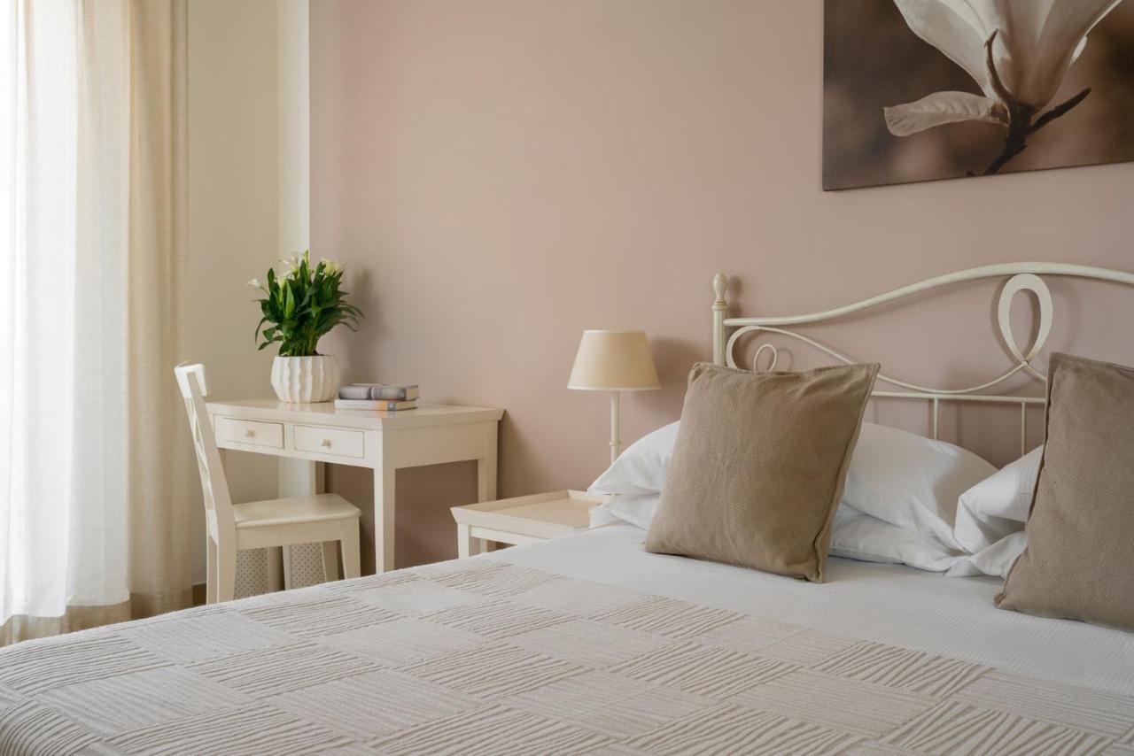 Hotel Giardino Suites&Spa นูมานา ภายนอก รูปภาพ