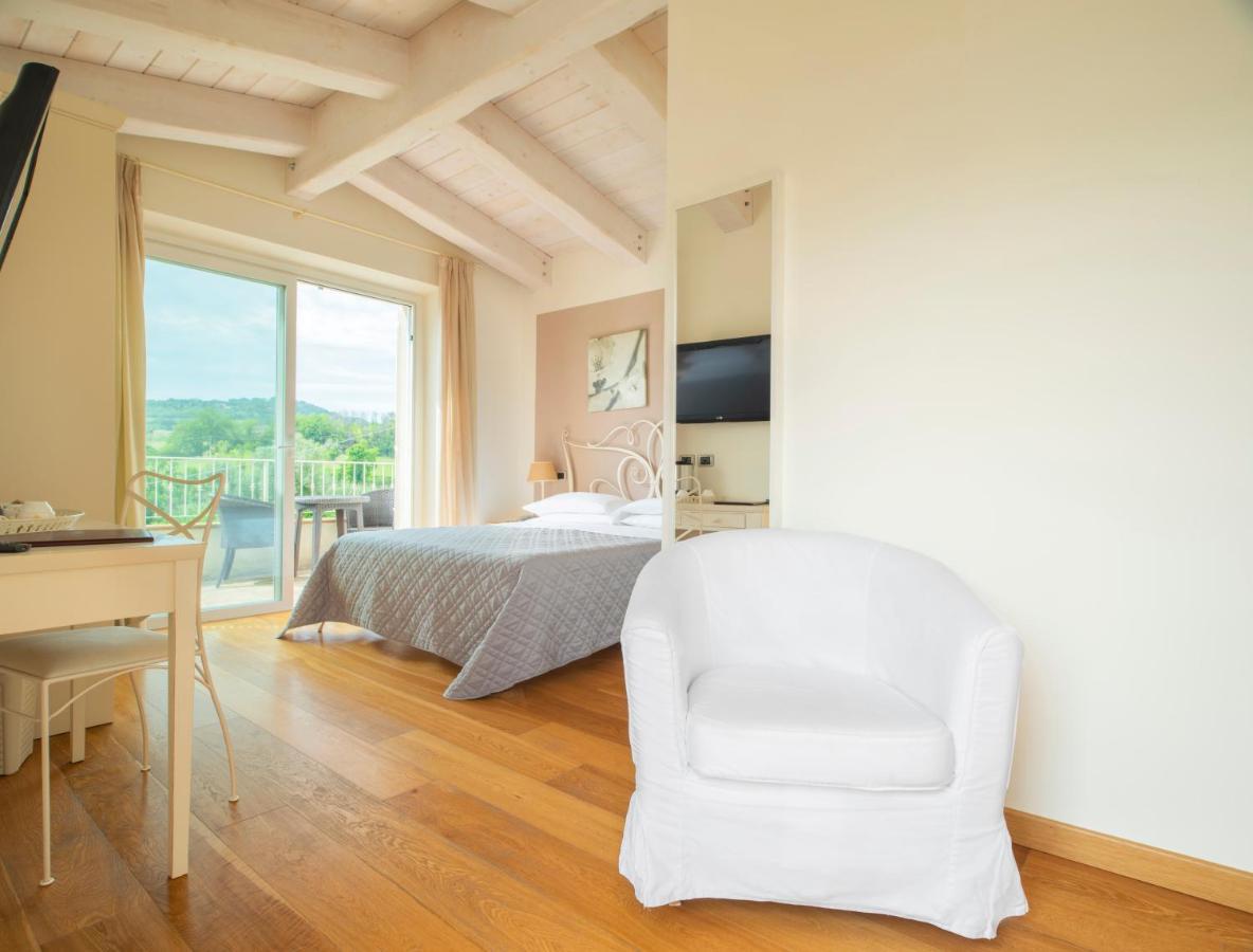 Hotel Giardino Suites&Spa นูมานา ภายนอก รูปภาพ