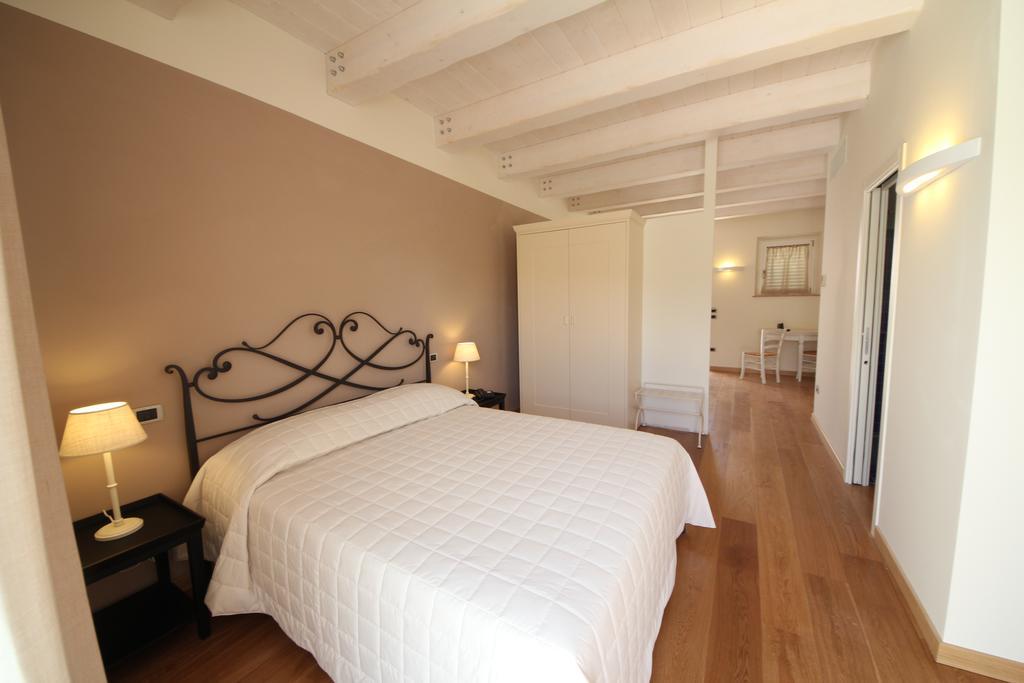 Hotel Giardino Suites&Spa นูมานา ภายนอก รูปภาพ