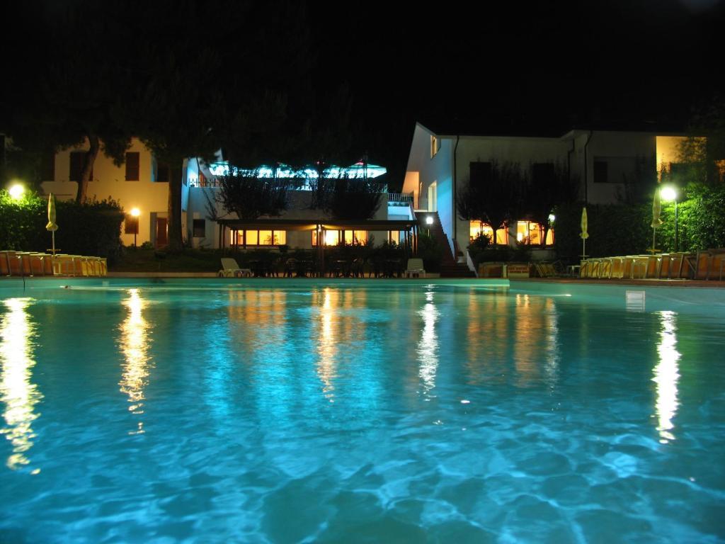 Hotel Giardino Suites&Spa นูมานา ภายนอก รูปภาพ